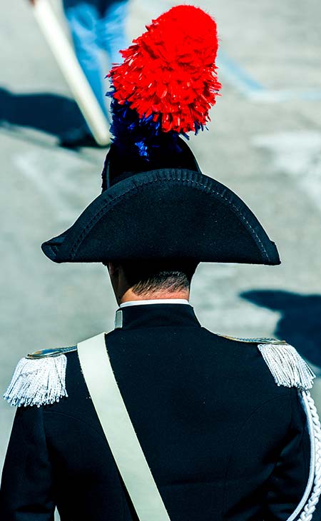 Gorro bicornio pluma carabinieri 1